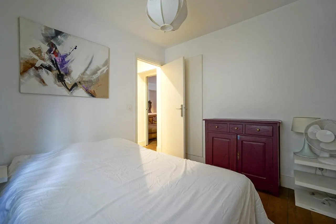 Elegant Apartment In The Marais Paris 3Rd