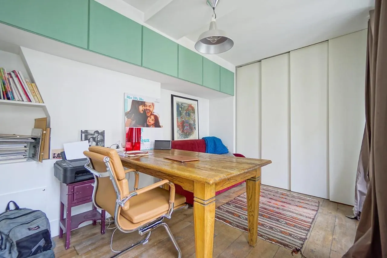 Elegant Apartment In The Marais Paris 3Rd