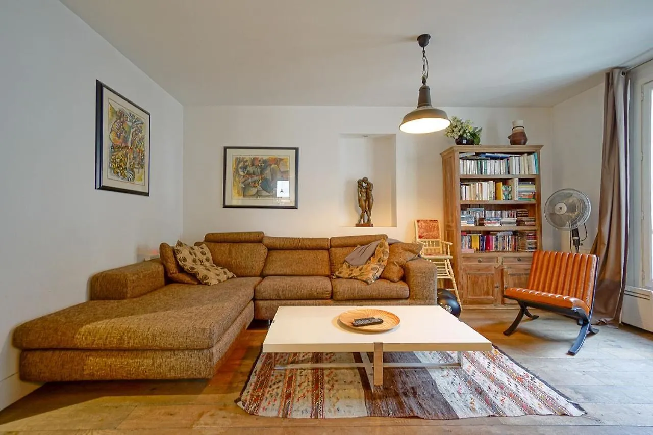 Elegant Apartment In The Marais Paris 3Rd